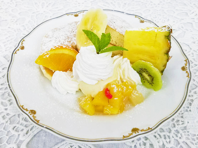 フルーツホットケーキ